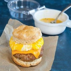 Alternative view of Food Network™ Microwave Egg Muffin Maker